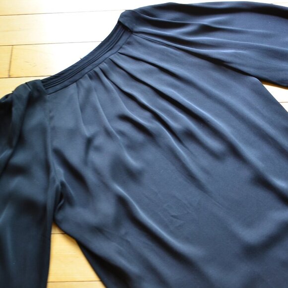 Diane Von Furstenberg Cahil Silk Black Top Blouse Size 8 - Picture 9 of 9